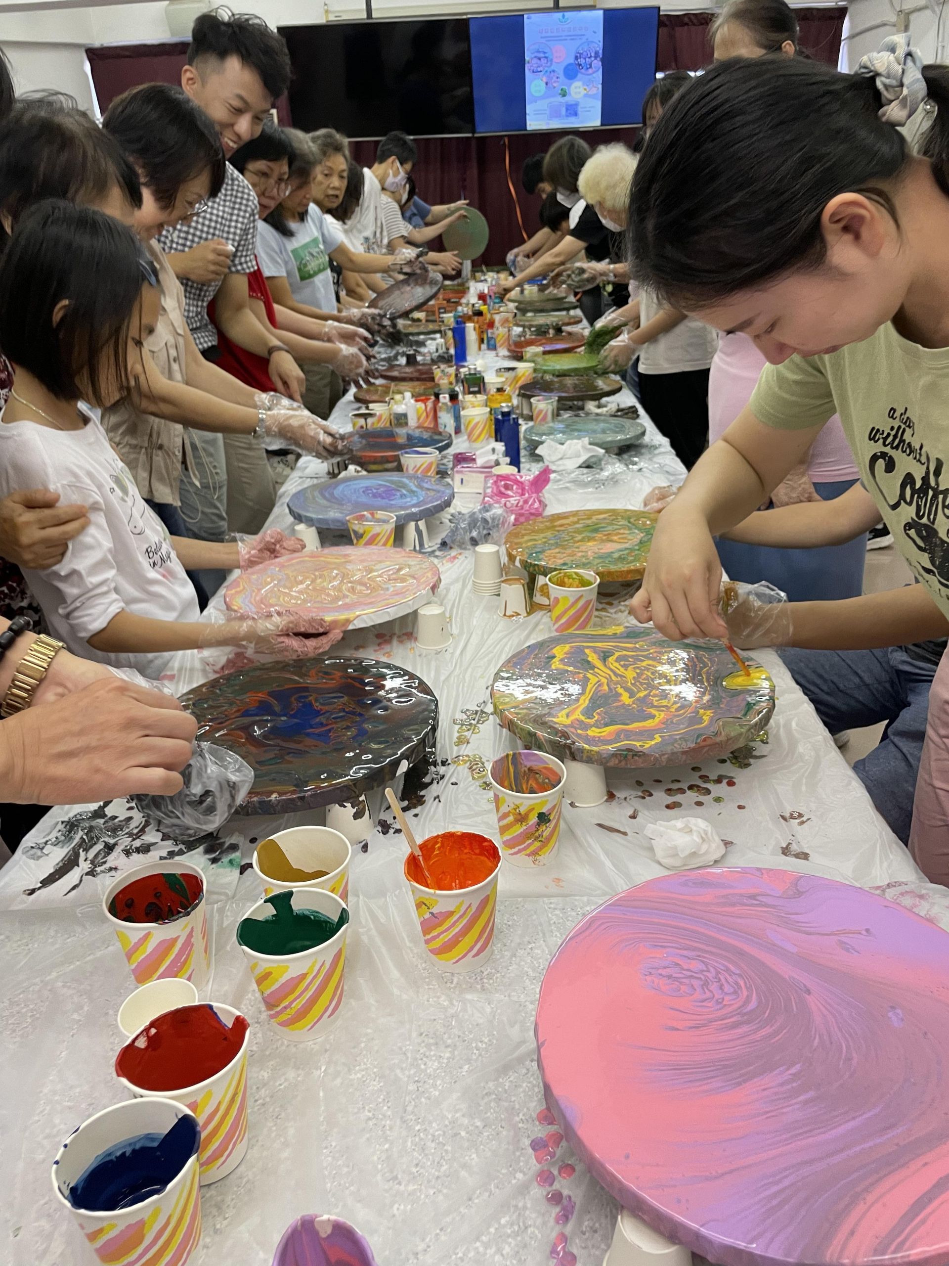 流體畫情感流動體驗工作坊 禮賢會上水堂